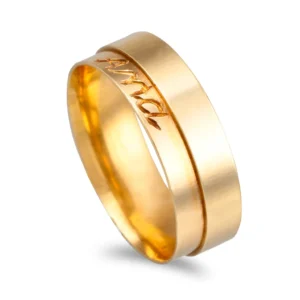 Aliança em ouro amarelo com gravação exterior
