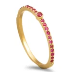 Anel ouro amarelo de 19,2kl com Rubis