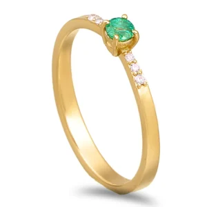 Anel em ouro amarelo com Esmeralda e Diamantes